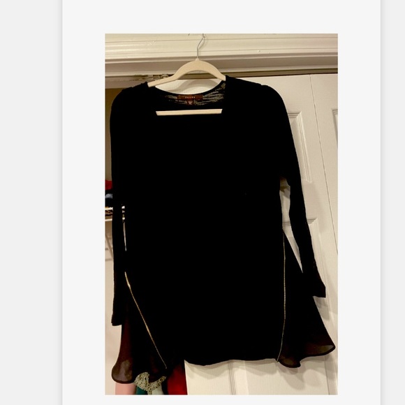 Black Sweater With Gold Zipper Detail 